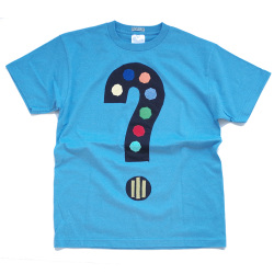 アートなTシャツ class=