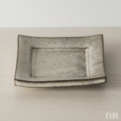 角皿（貫入・白鉄）／〜つくり手 野村絵梨花さん〜