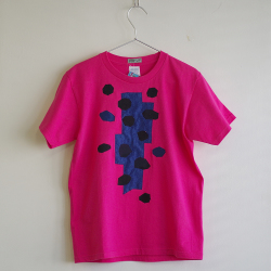アートなTシャツ class=