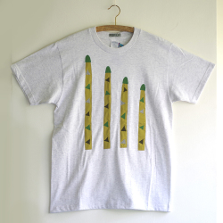 アートなTシャツ class=