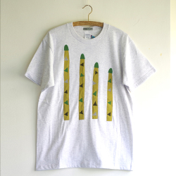 アートなTシャツ class=