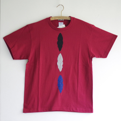 アートなTシャツ class=