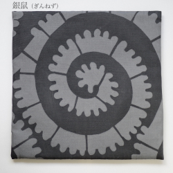 山内武志 椅子敷き